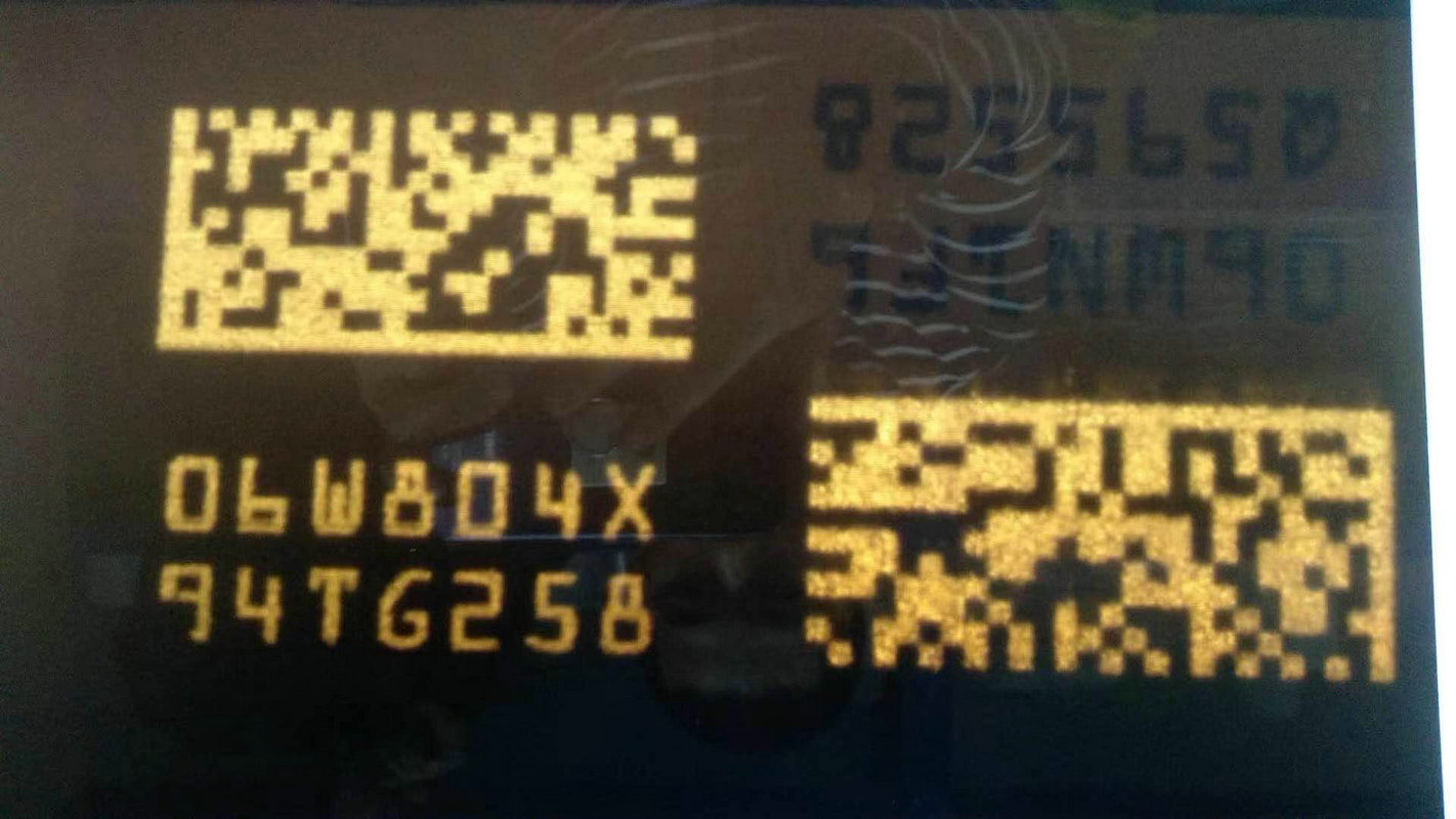 Invisible fluorescent wine label QR code security label Custom printed label Wine label security code customization